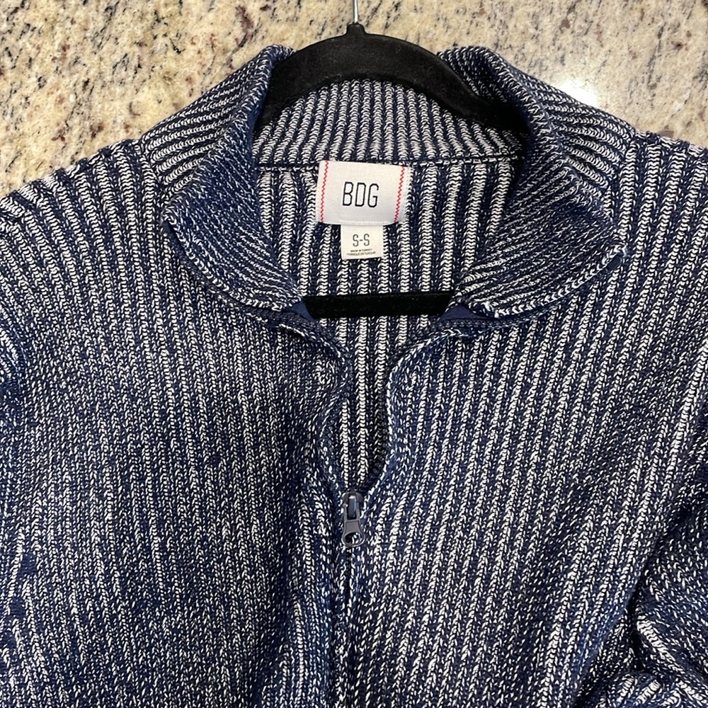 BDG 100% cotton full zip sweater. Beautiful knit made in Turkey. Blue wash.EUC.